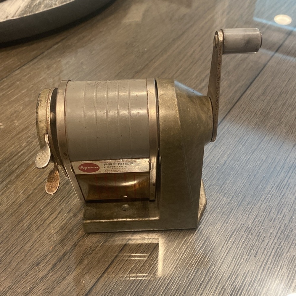 Vintage Apsco portable pencil sharpener
